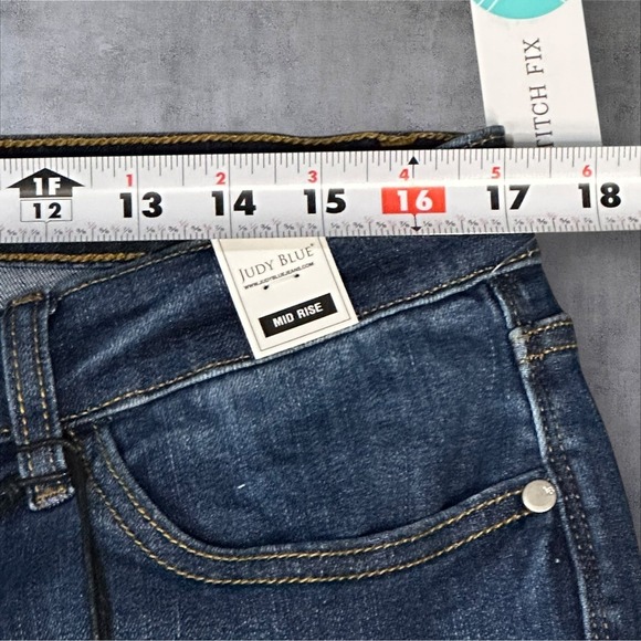 Judy Blue Women's Jeans Size 15 Mid Rise Straight Leg Medium Wash NWT Stretch - Picture 5 of 11